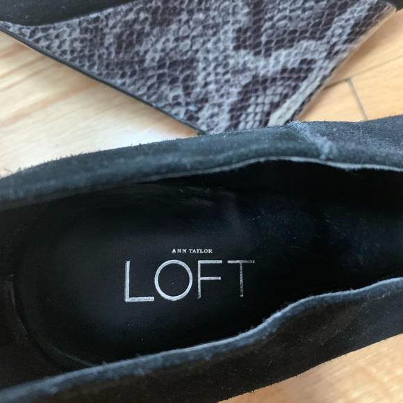 Sz 7.5 Ann Taylor Loft wedge boots. - Picture 4 of 4